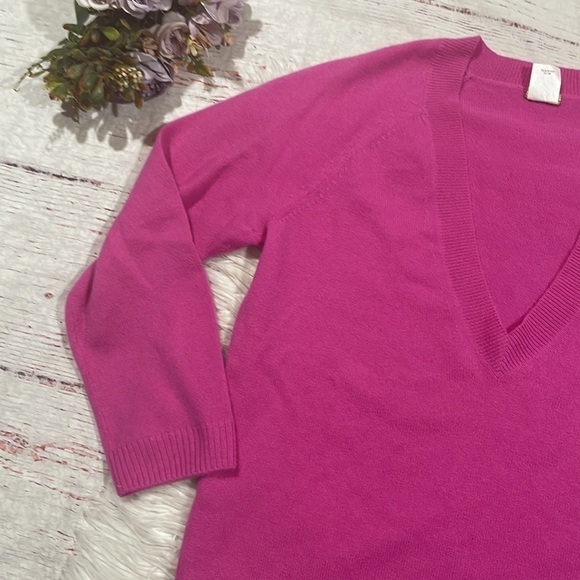 J. Crew Bright Pink V-neck Cashmere Boyfriend Sweater - Picture 8 of 9